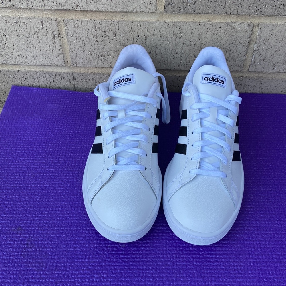 Adidas - Picture 4 of 7